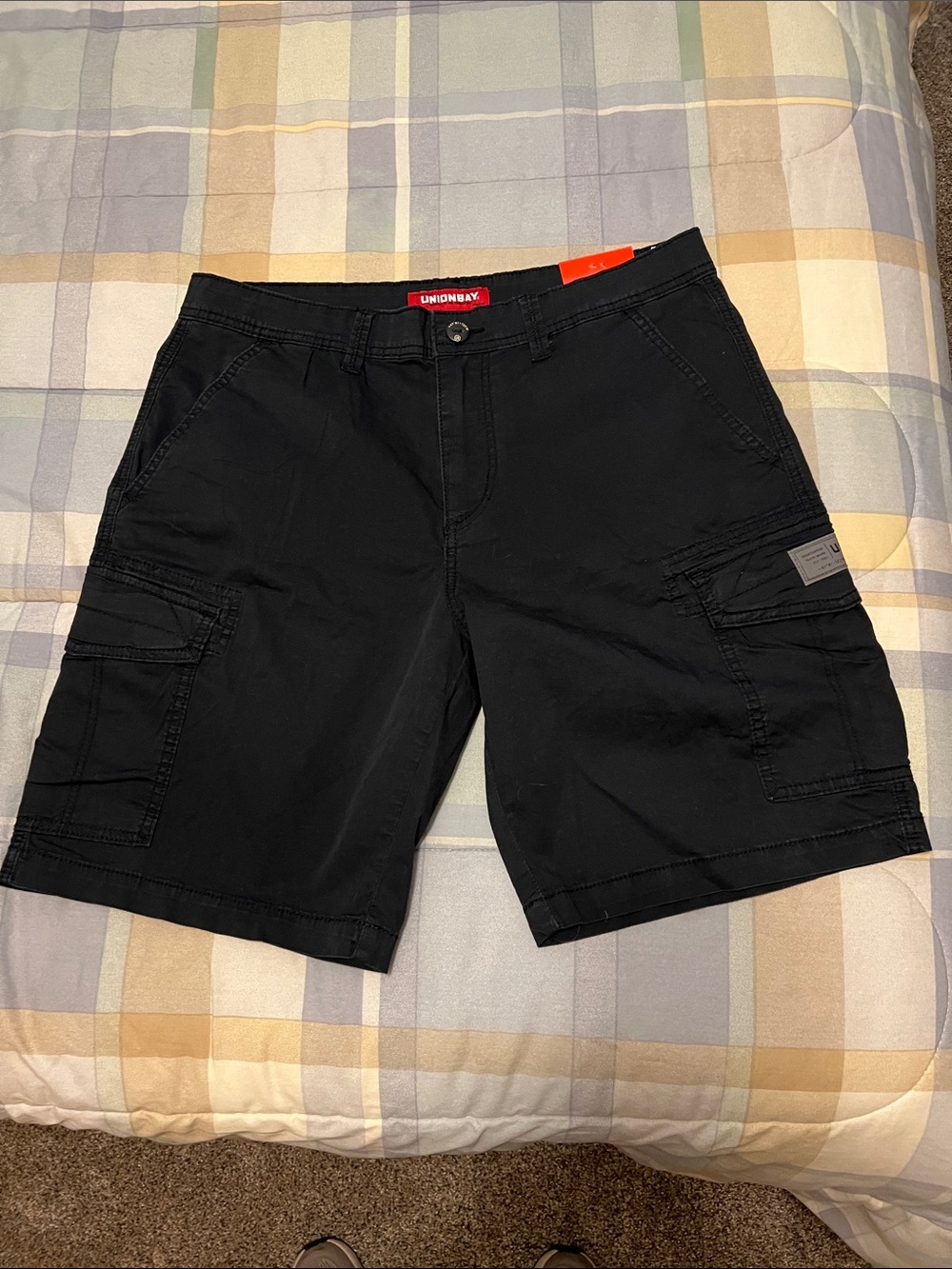 UNIONBAY Men's Navy Blue Cargo Shorts — Utility Pockets